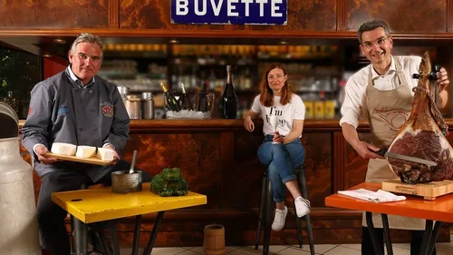 Tournée générale de Brillat-Savarin, de crémant et de jambon 